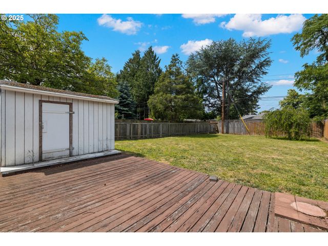 1855 Ne 126TH Pl, Portland, OR 97230
