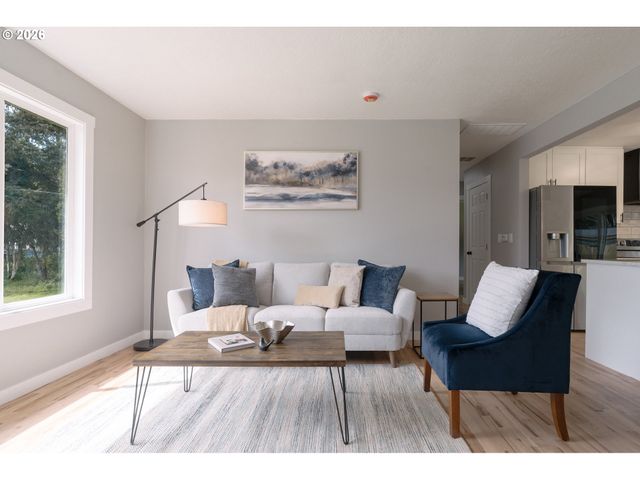 17925 Se PINE St, Portland, OR 97233