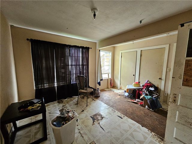 742 W 1st St., Alice, TX 78332