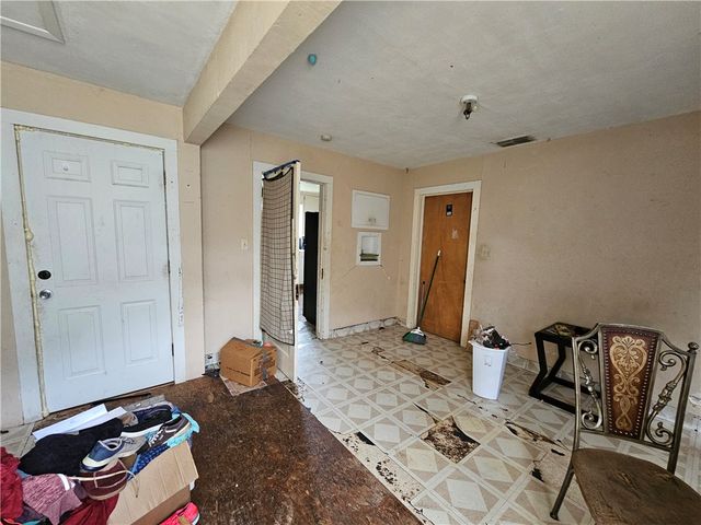 742 W 1st St., Alice, TX 78332