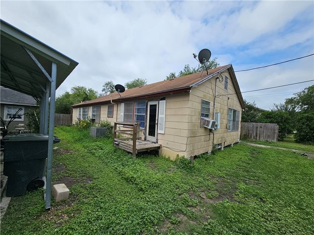 742 W 1st St., Alice, TX 78332