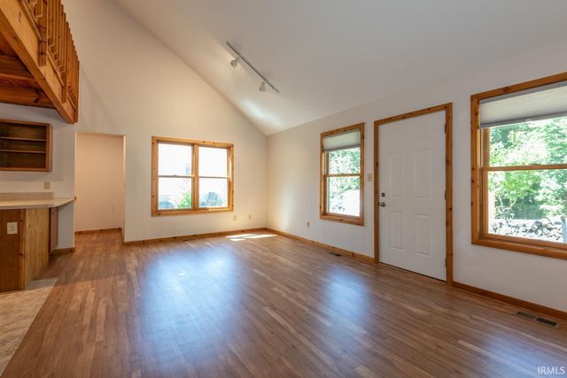 3850 S Snoddy Road, Bloomington, IN 47401