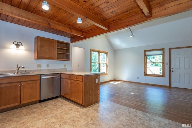 3850 S Snoddy Road, Bloomington, IN 47401
