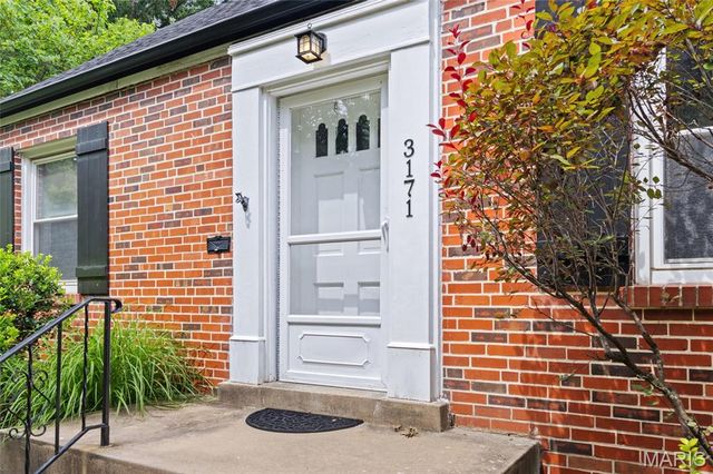 3171 Leola Avenue, St Louis, MO 63139