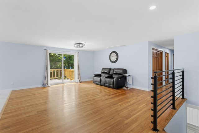 480 Woodlawn Ridge Road, Pembroke, NH 03275