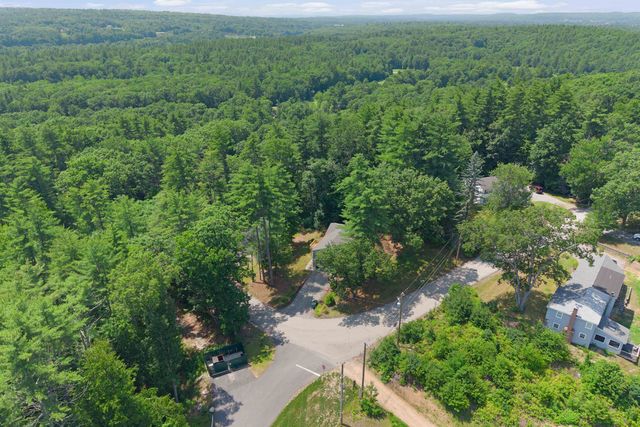 480 Woodlawn Ridge Road, Pembroke, NH 03275