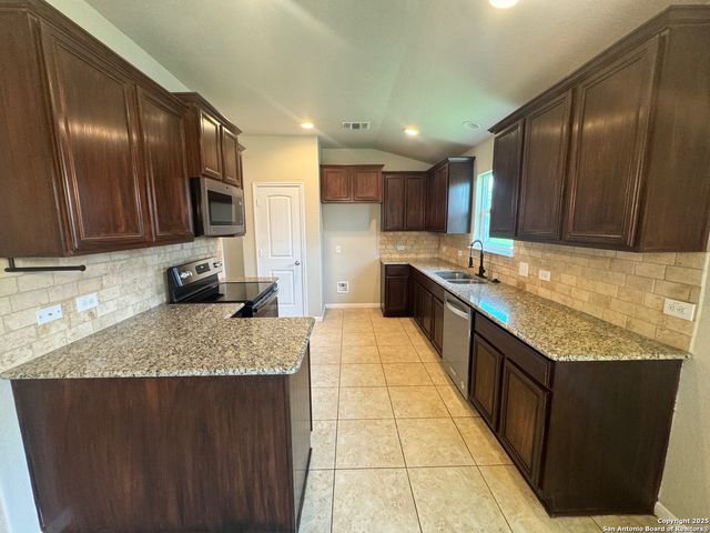 767 spectrum, New Braunfels, TX 78130