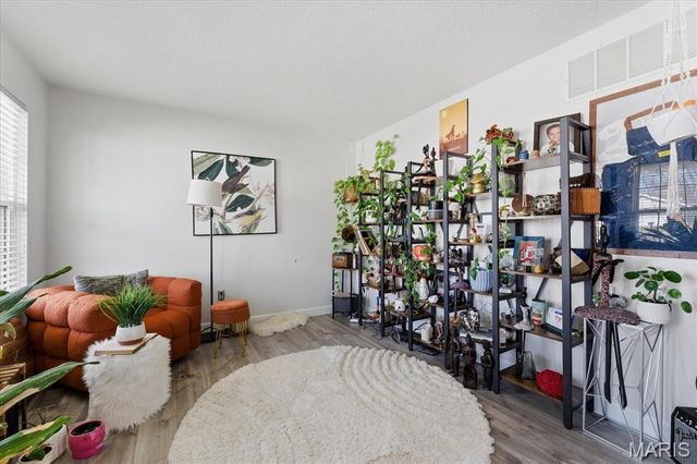 918 Columbia Avenue, Fairview Heights, IL 62208