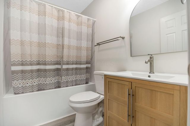 4745 Ascot Drive, Columbus, OH 43229