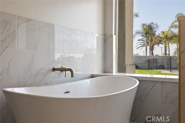 2537 Ollie Court, Bakersfield, CA 93314