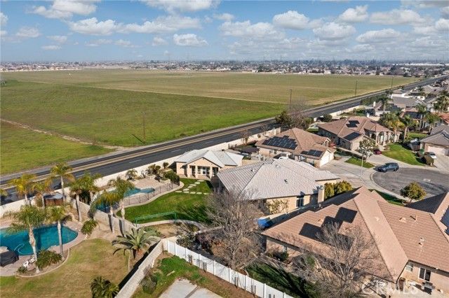 2537 Ollie Court, Bakersfield, CA 93314