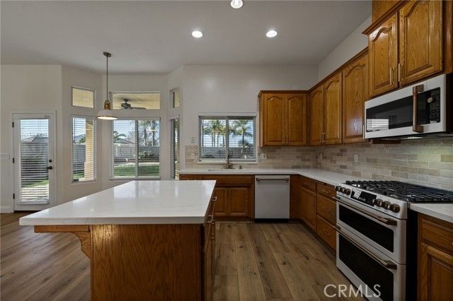 2537 Ollie Court, Bakersfield, CA 93314