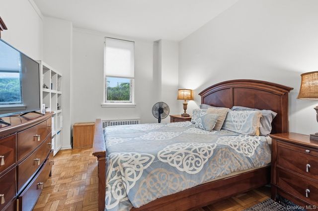 55 Knolls Crescent 1B, Bronx, NY 10463
