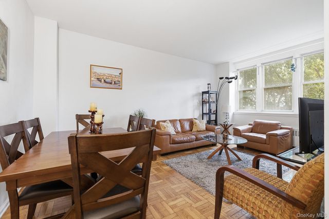 55 Knolls Crescent 1B, Bronx, NY 10463
