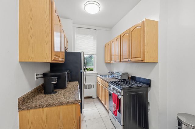 55 Knolls Crescent 1B, Bronx, NY 10463
