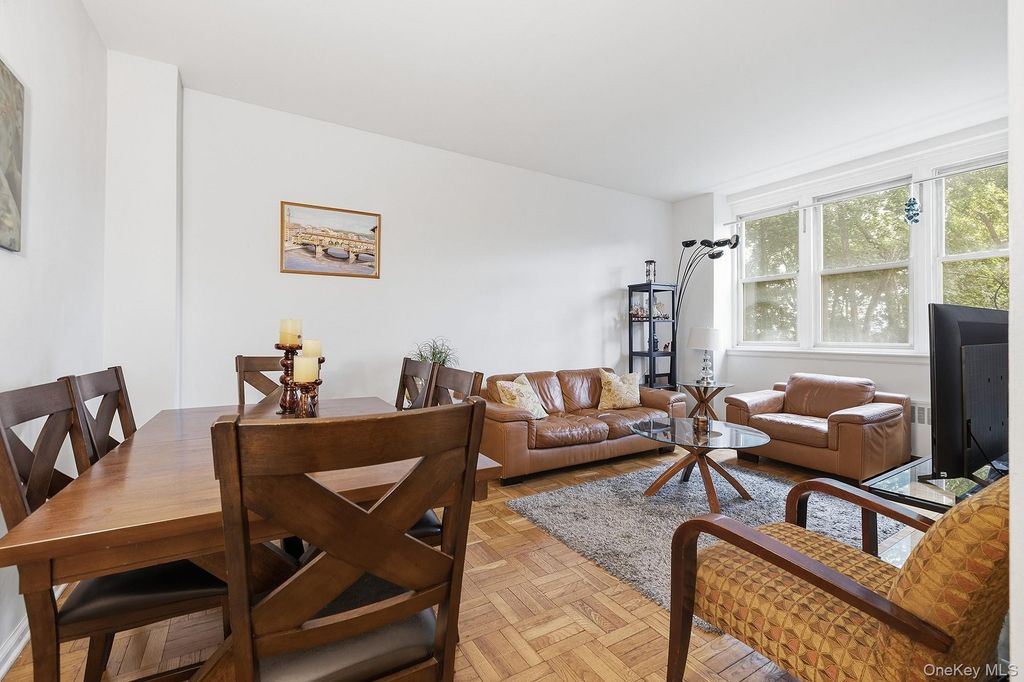 55 Knolls Crescent 1B, Bronx, NY 10463 — photo 3