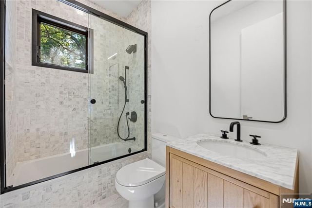 125 Hudson Avenue, Tenafly, NJ 07670