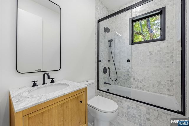 125 Hudson Avenue, Tenafly, NJ 07670