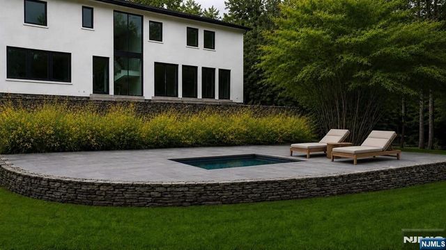 125 Hudson Avenue, Tenafly, NJ 07670