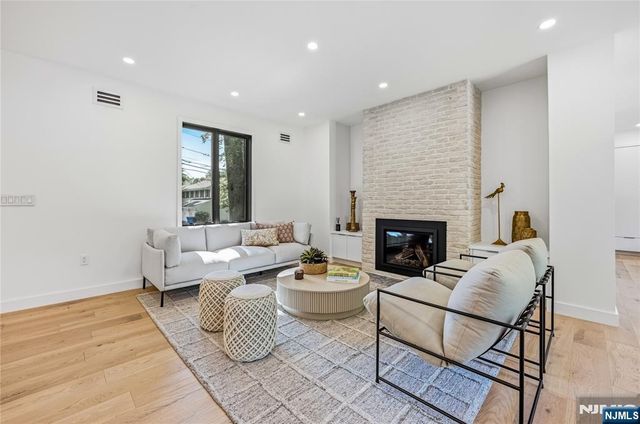125 Hudson Avenue, Tenafly, NJ 07670