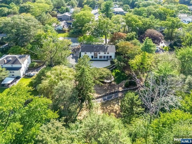 125 Hudson Avenue, Tenafly, NJ 07670