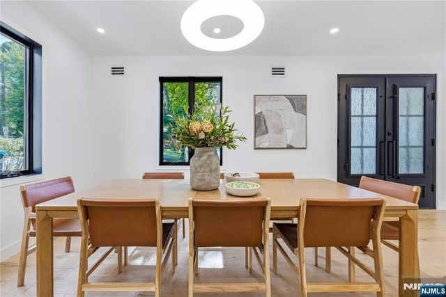 125 Hudson Avenue, Tenafly, NJ 07670