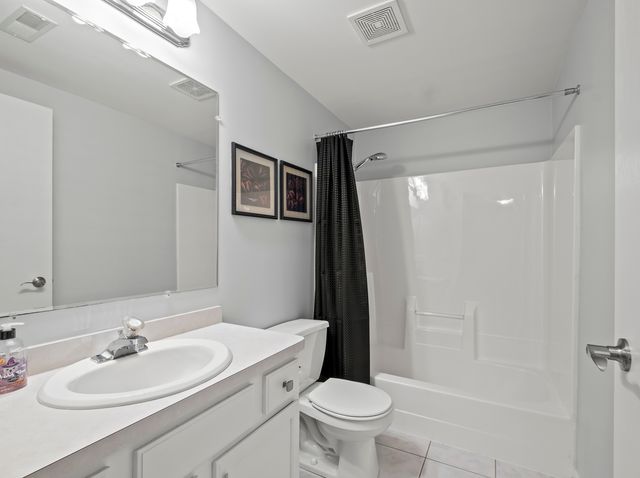 7759 Bristol Park Drive 2SE, Tinley Park, IL 60477