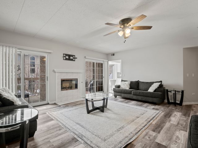 7759 Bristol Park Drive 2SE, Tinley Park, IL 60477