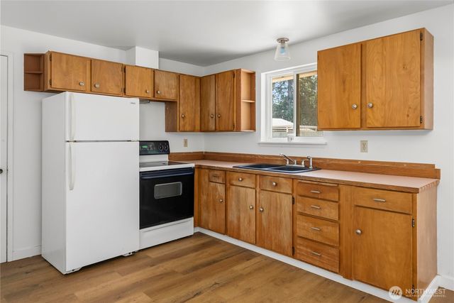 11734 Fry Avenue SW, Port Orchard, WA 98367