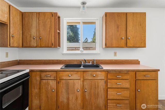 11734 Fry Avenue SW, Port Orchard, WA 98367