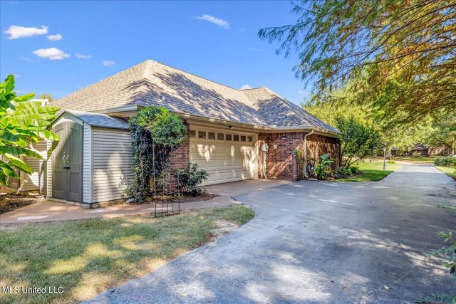 4925 Winesap Drive, Horn Lake, MS 38637