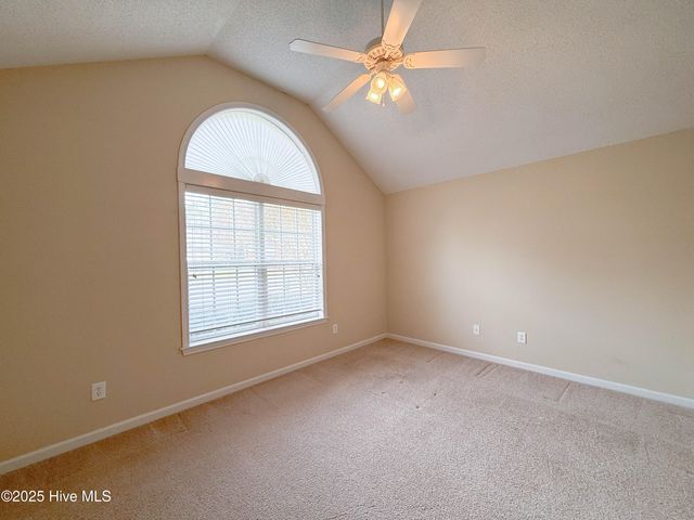 9402 Short Putt Court, Wilmington, NC 28412