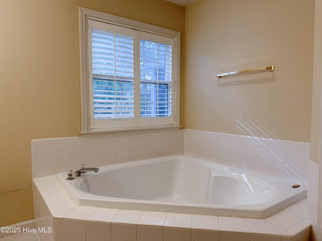 9402 Short Putt Court, Wilmington, NC 28412