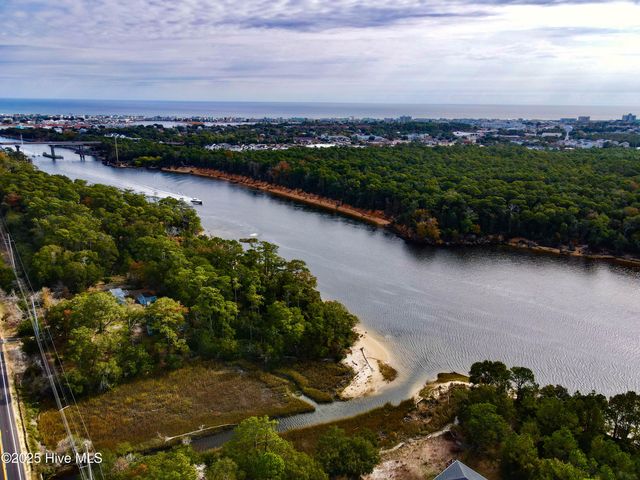 9402 Short Putt Court, Wilmington, NC 28412