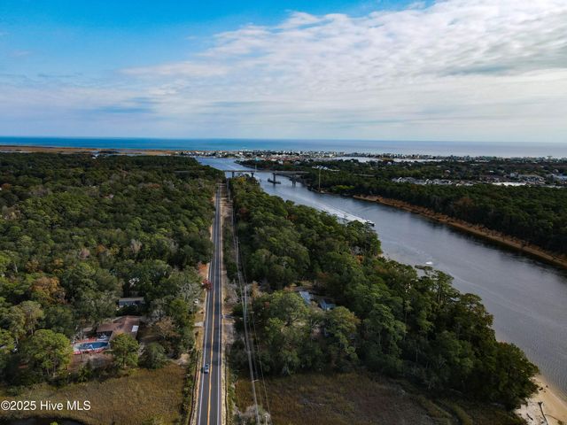 9402 Short Putt Court, Wilmington, NC 28412