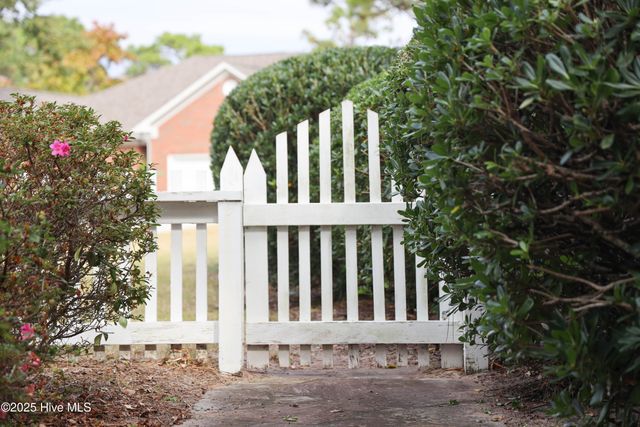 9402 Short Putt Court, Wilmington, NC 28412