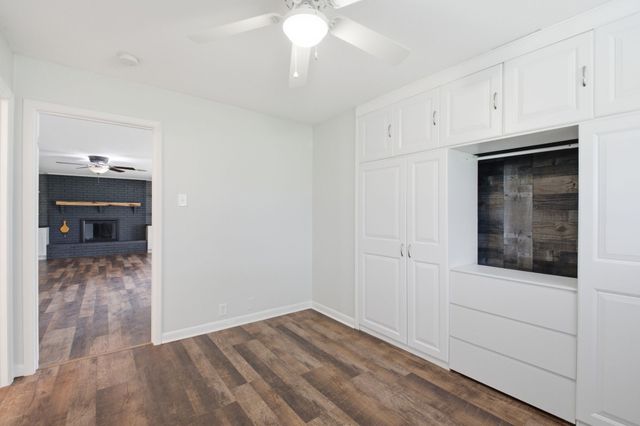 104 Kiowa Drive W, Gainesville, TX 76240