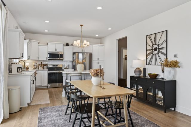 63 SE Dorr Drive, Pleasant Hill, IA 50327