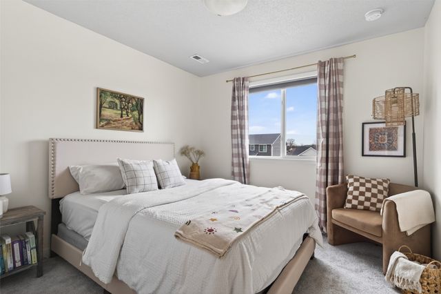 63 SE Dorr Drive, Pleasant Hill, IA 50327