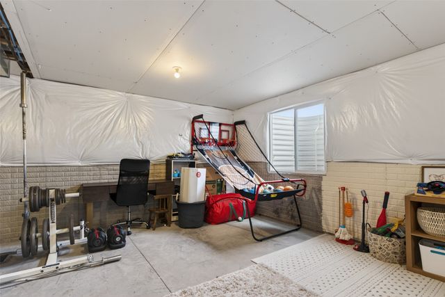 63 SE Dorr Drive, Pleasant Hill, IA 50327