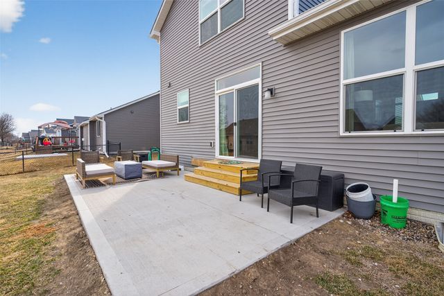 63 SE Dorr Drive, Pleasant Hill, IA 50327