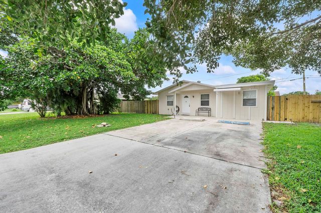 3344 Plaza Place, Lake Worth, FL 33462