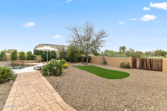 125 E DESERT HILLS Drive, Phoenix, AZ 85086