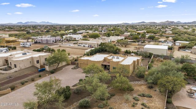 125 E DESERT HILLS Drive, Phoenix, AZ 85086