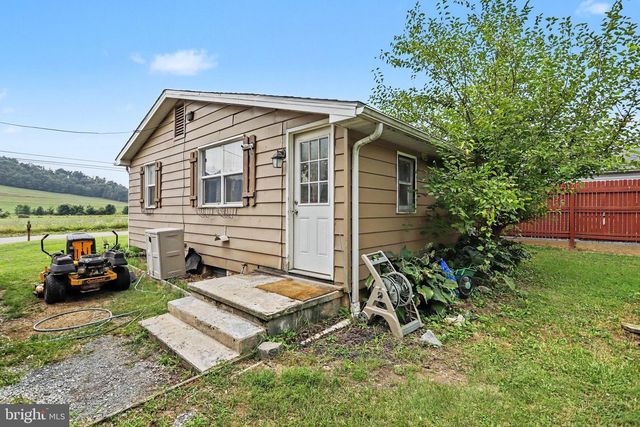 110 WATER ST, Fairfield, PA 17320