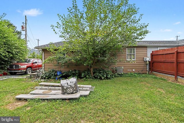 110 WATER ST, Fairfield, PA 17320