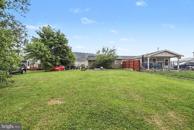 110 WATER ST, Fairfield, PA 17320