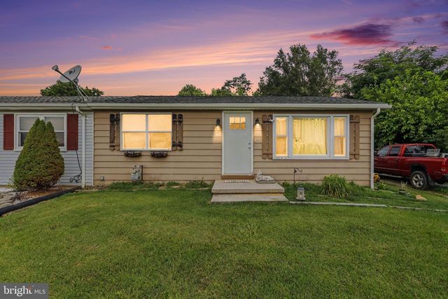 110 WATER ST, Fairfield, PA 17320