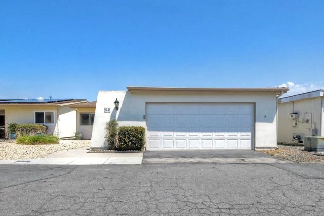 3902 Vista Campana North 25, Oceanside, CA 92057