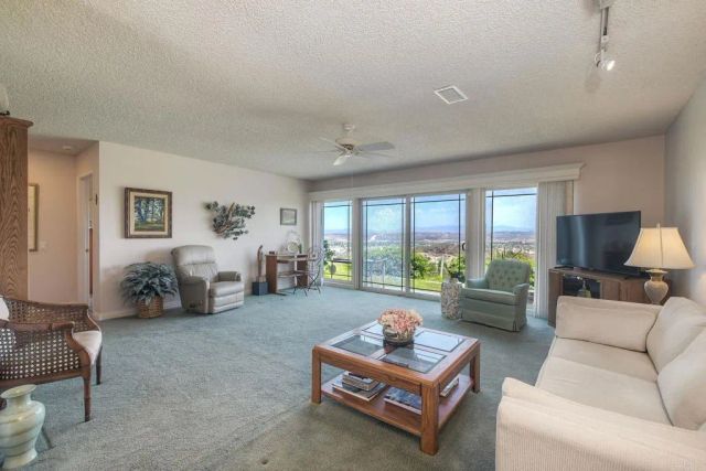3902 Vista Campana North 25, Oceanside, CA 92057